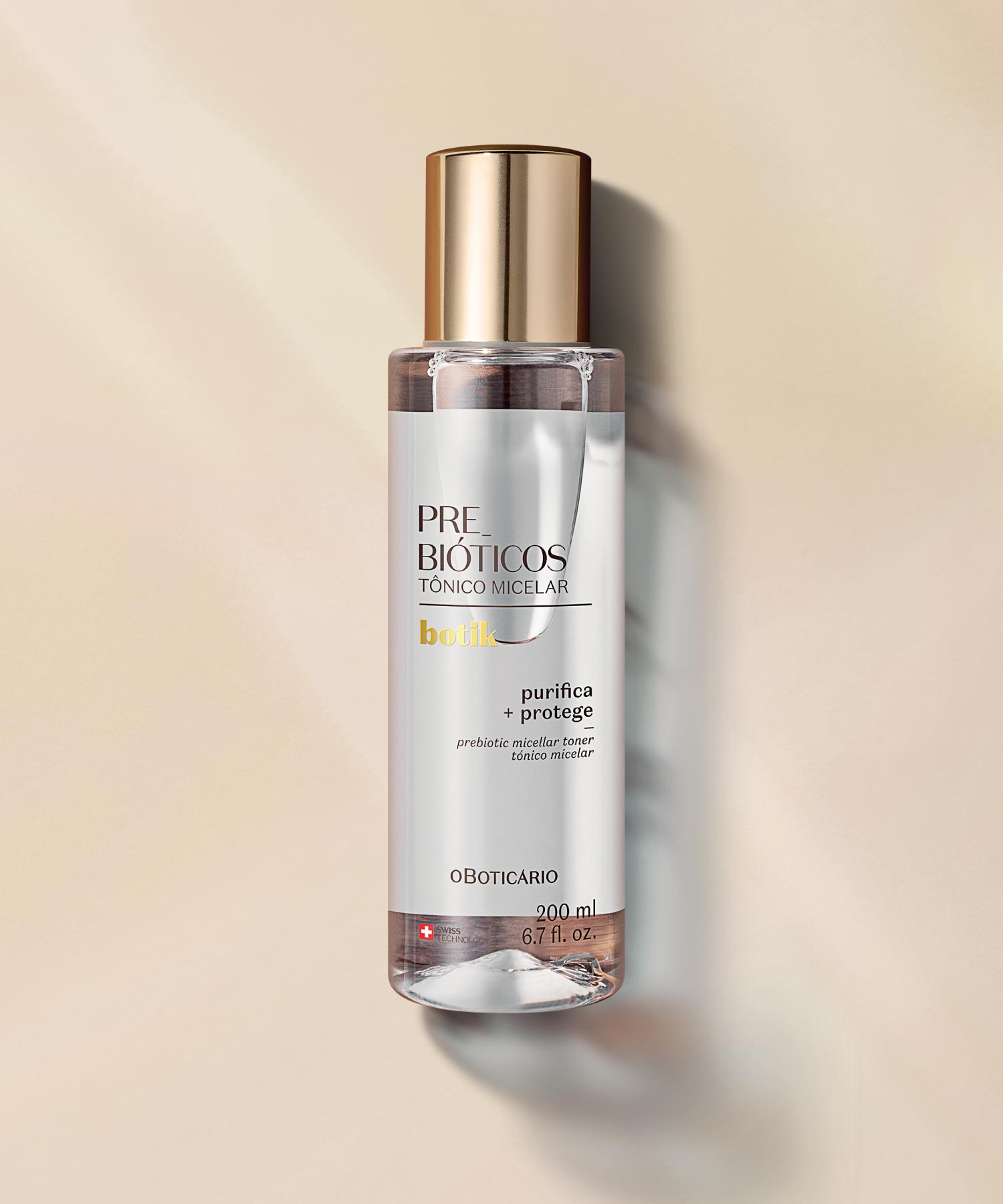 Paso 2: Tonificar sin dramaEste paso es el que muchos se saltan… ¡Pero tu piel lo agradecerá un montón! Un buen tónico refresca e hidrata (y si es Botik, trae componentes poderosos que siguen nutriendo tu piel). Descubre aquí nuestro tónico favorito.