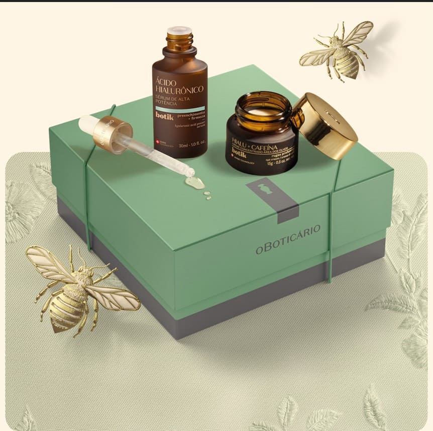 Skin care para regalar en el Día de la MadreSi buscas regalos para el Día de la Madre, el skin care es la opción más clara porque encontrarás productos para cada tipo de piel y cada tipo de mamá. Desde rutinas enteras con cremas y sueros con retinol y ácido hialurónico para mamás dedicadas a prevenir las arrugas, hasta protectores solares fáciles de usar para las más prácticas. Consiente a mamá con cuidado facial que preserva su belleza por más tiempo. 